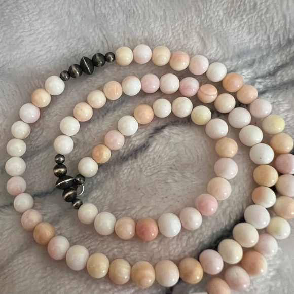 ❤️ 8mm 18” Queen Pink Conch Necklace w 925 Desert Navajo Pearls Saucers 20gms - Picture 1 of 13